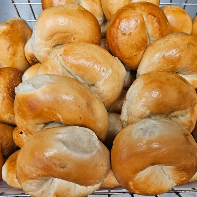 Regular Bagels.